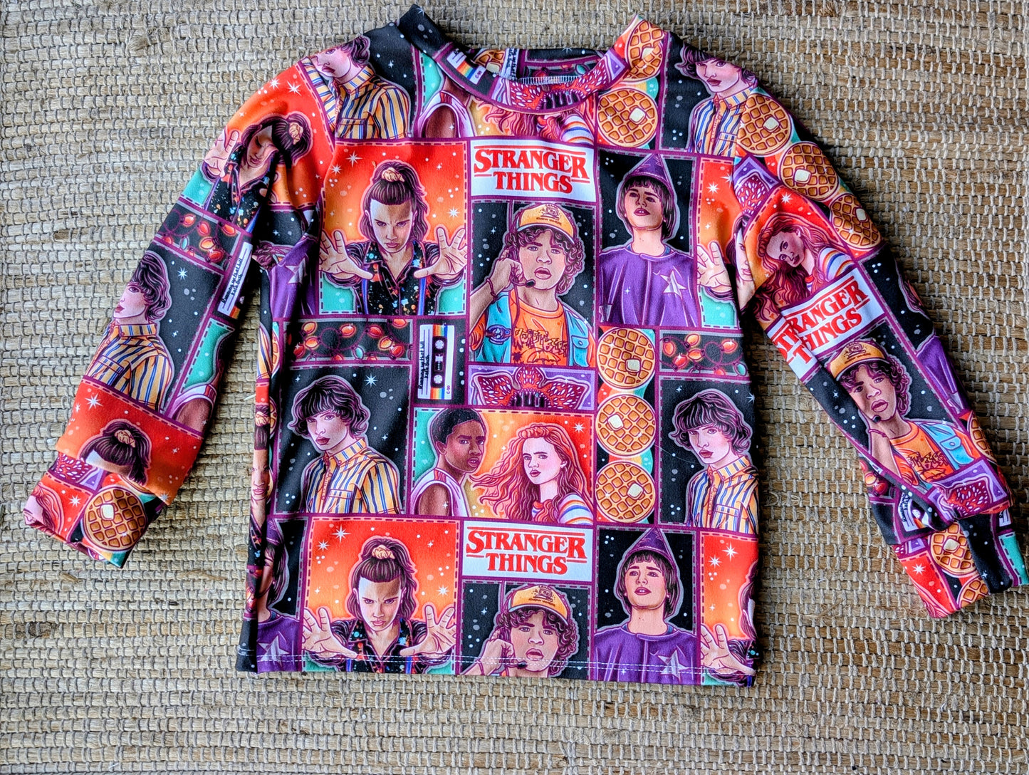 Stranger things (12/18M-3T)